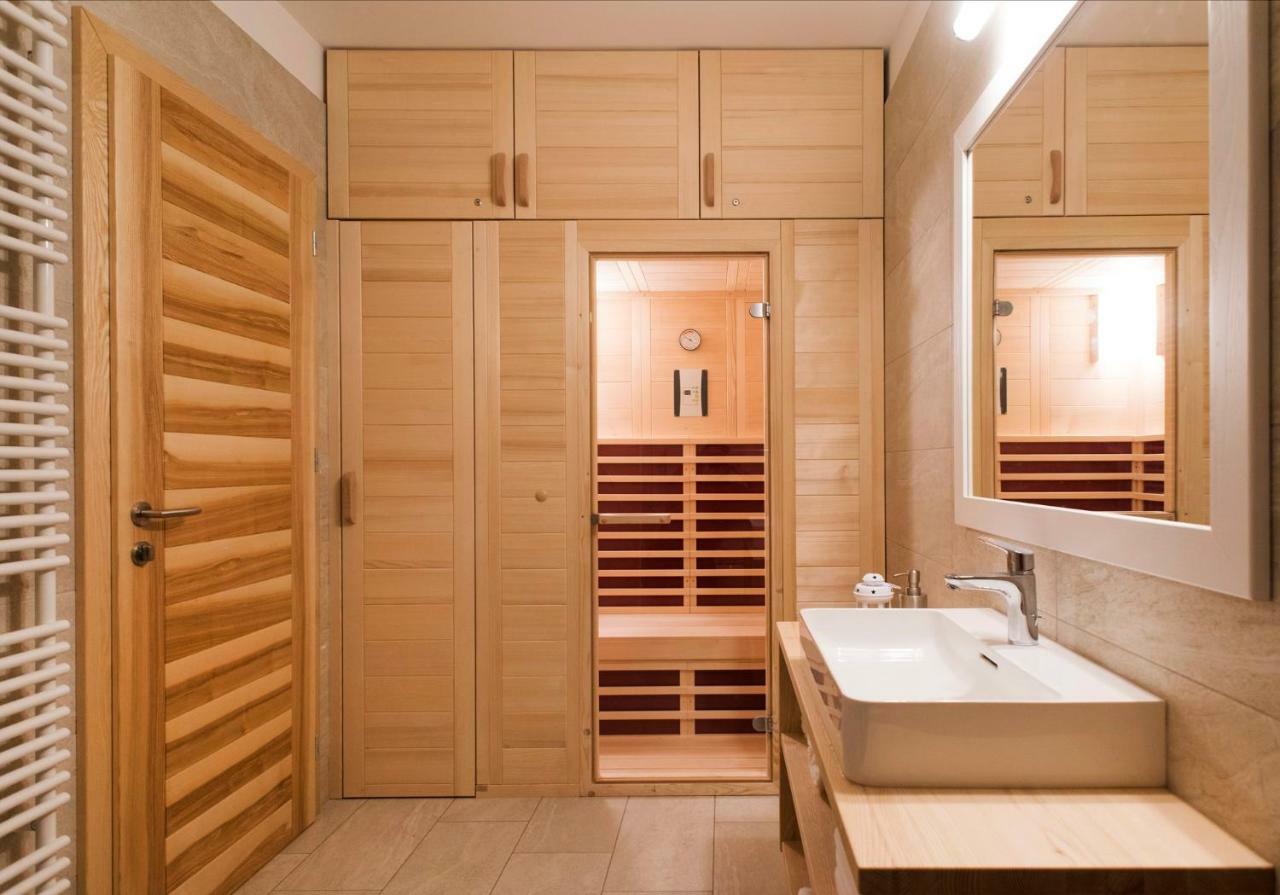 Apartments Sivka - Private Sauna Церклє-на-Горенськем Екстер'єр фото