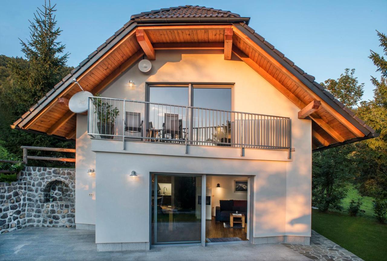 Apartments Sivka - Private Sauna Церклє-на-Горенськем Екстер'єр фото